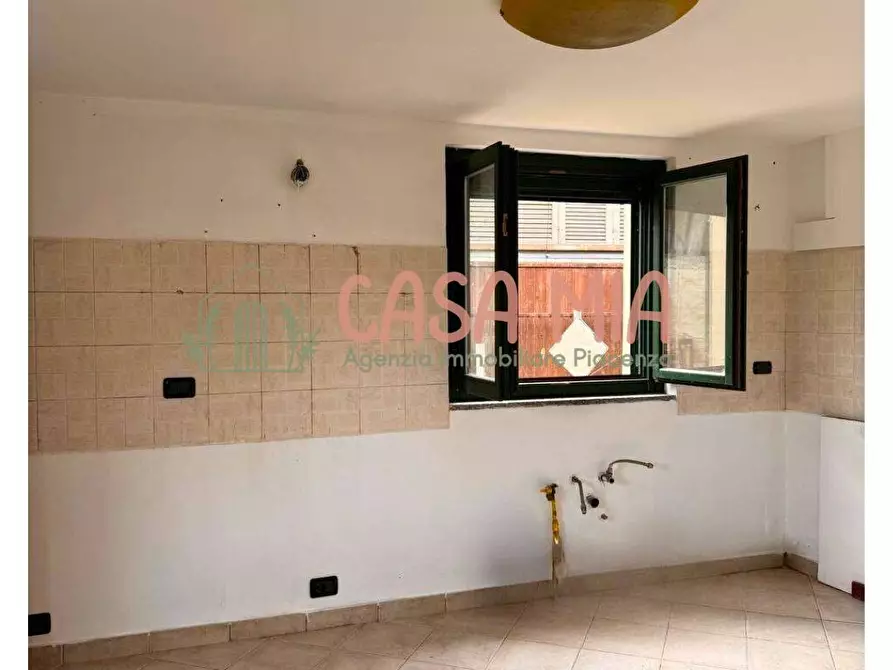 Immagine 4 di Casa indipendente in vendita  in Via Castello a Agazzano