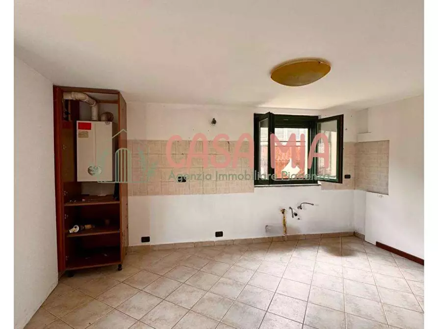 Immagine 5 di Casa indipendente in vendita  in Via Castello a Agazzano