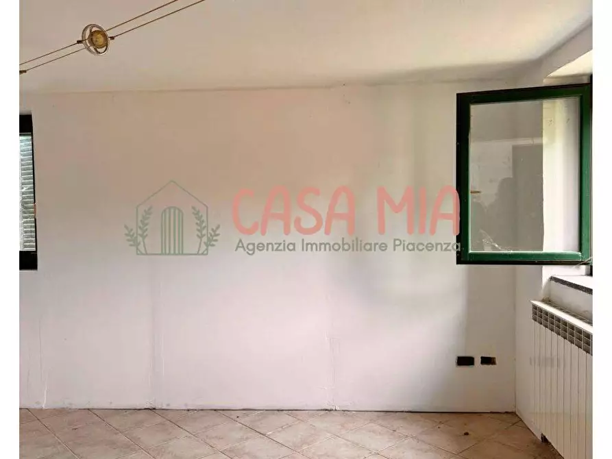 Immagine 6 di Casa indipendente in vendita  in Via Castello a Agazzano