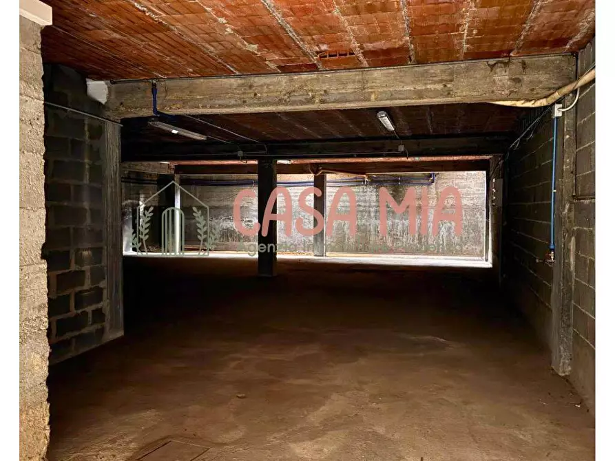 Immagine 28 di Negozio in vendita  in Via emilia est 78 a Agazzano