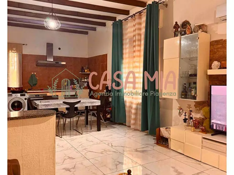 Immagine 8 di Villa in vendita  in Via Leonardo Da Vinci a Castel San Giovanni