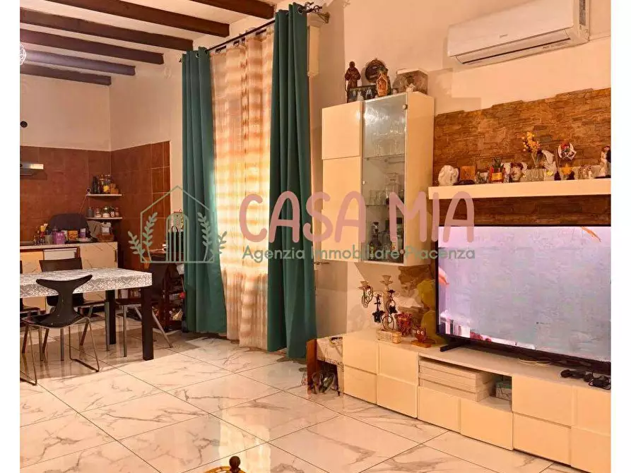 Immagine 9 di Villa in vendita  in Via Leonardo Da Vinci a Castel San Giovanni