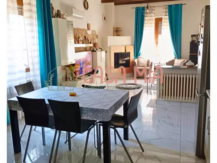 Immagine 15 di Villa in vendita  in Via Leonardo Da Vinci a Castel San Giovanni