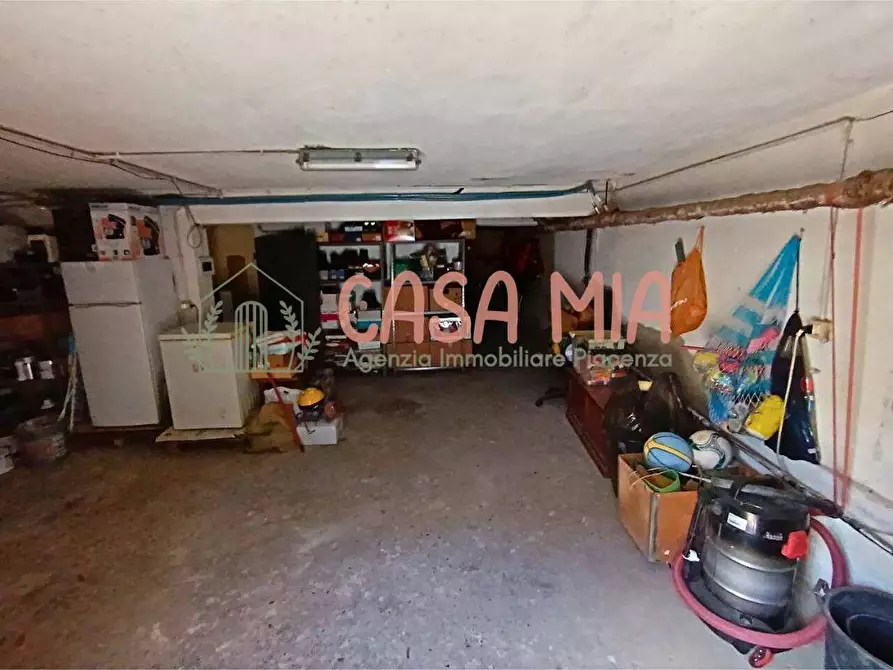 Immagine 28 di Villa in vendita  in Via Leonardo Da Vinci a Castel San Giovanni