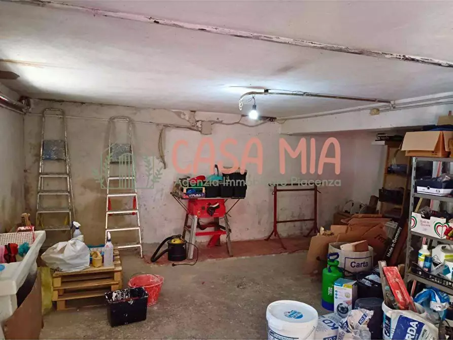 Immagine 32 di Villa in vendita  in Via Leonardo Da Vinci a Castel San Giovanni