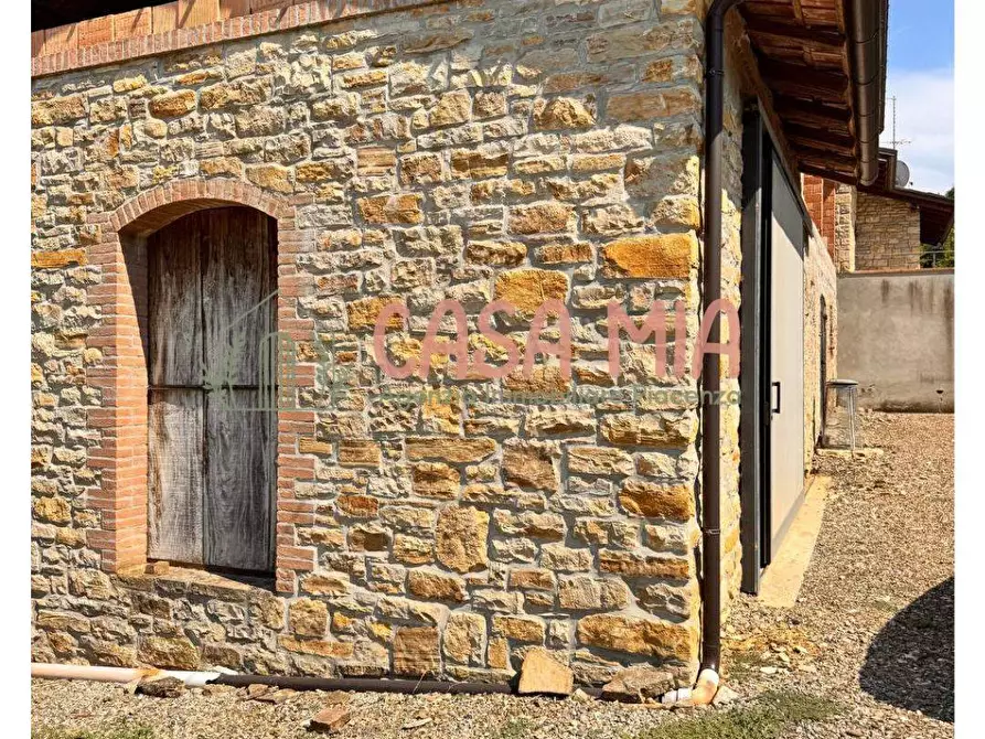 Immagine 7 di Rustico / casale in vendita  in Via del borgo a Agazzano