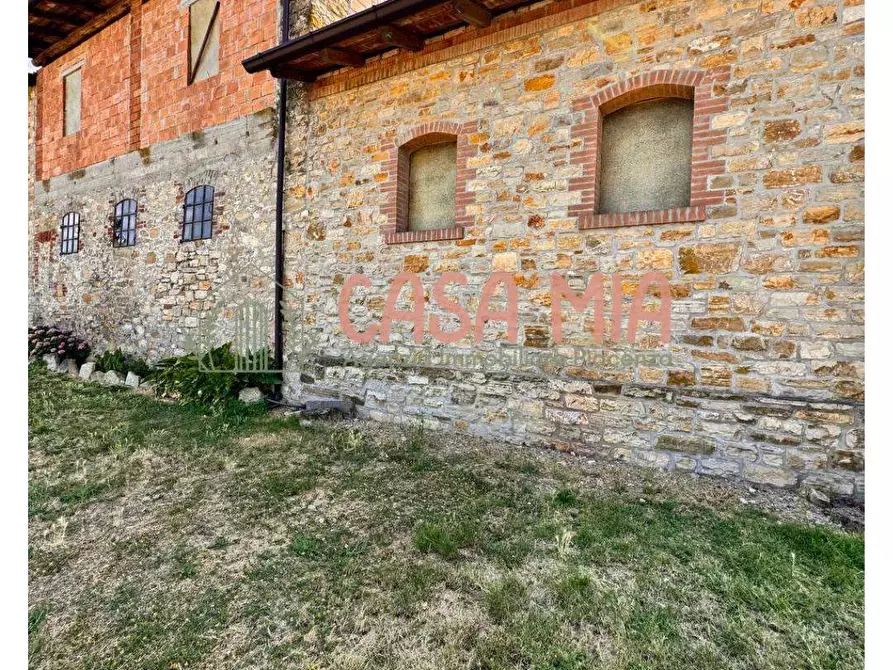 Immagine 2 di Rustico / casale in vendita  in Via del borgo a Agazzano