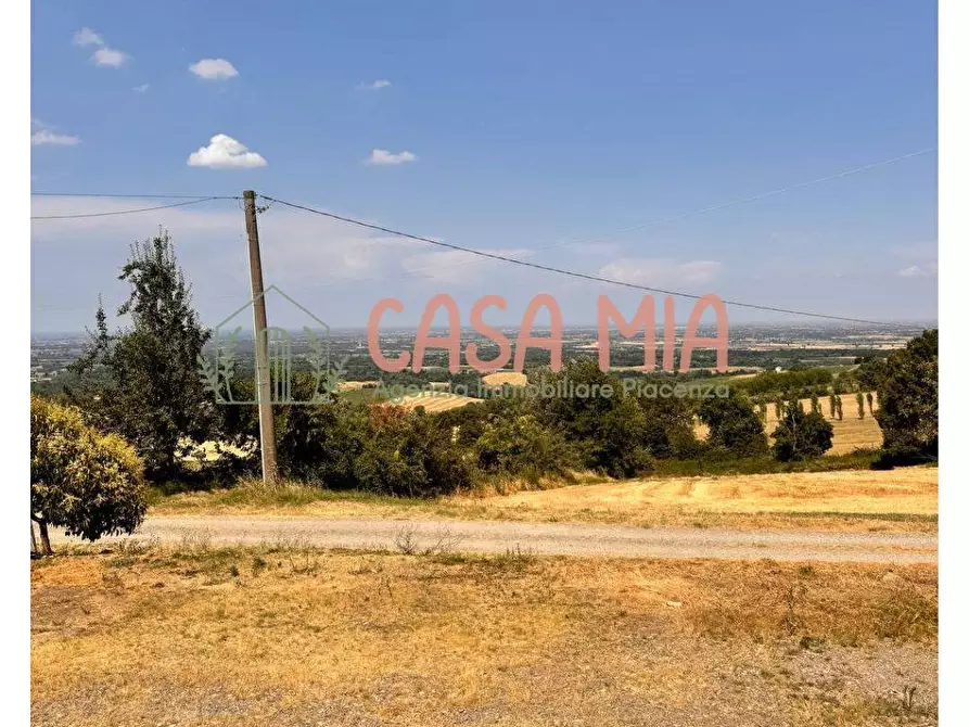 Immagine 16 di Rustico / casale in vendita  in Via del borgo a Agazzano