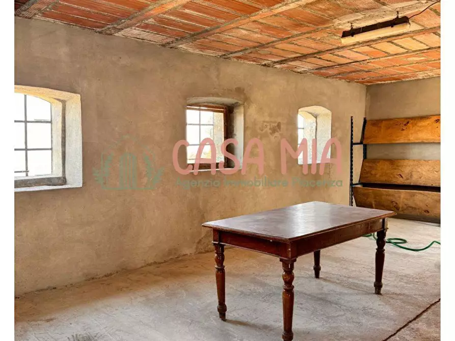 Immagine 21 di Rustico / casale in vendita  in Via del borgo a Agazzano