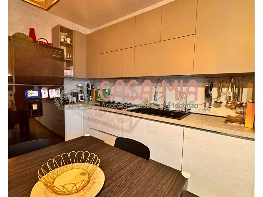 Immagine 11 di Appartamento in vendita  in Piazza Vittime di Nassiriya a Agazzano