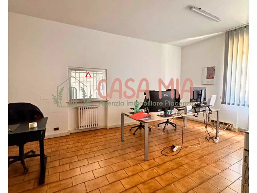 Immagine 5 di Capannone industriale in vendita  in Via Unicef a Piacenza