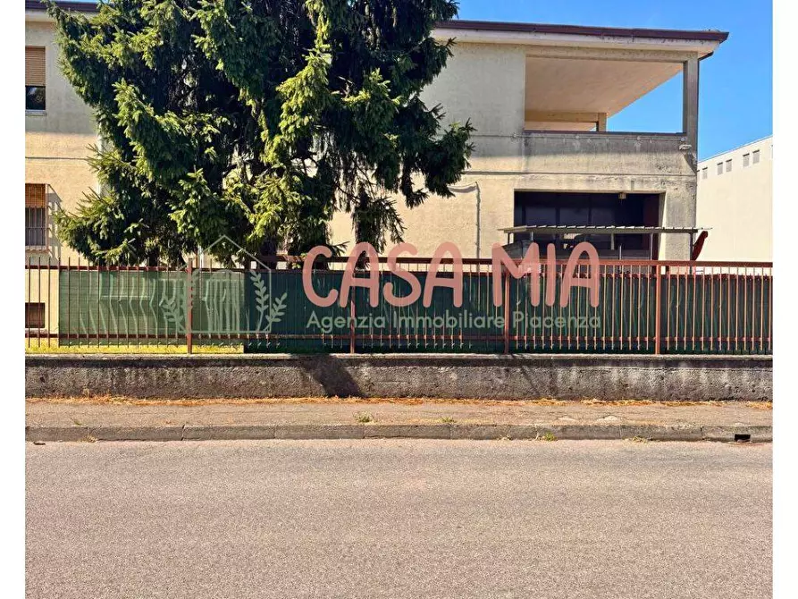 Immagine 15 di Capannone industriale in vendita  in Via Unicef a Piacenza