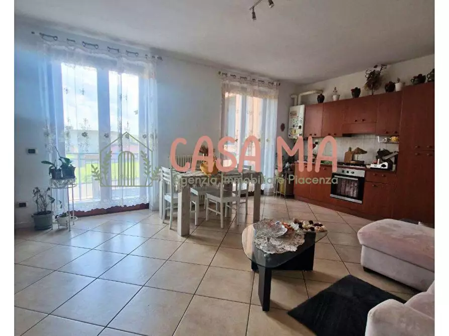 Immagine 1 di Appartamento in vendita  in VIA MOSCHINO a Agazzano