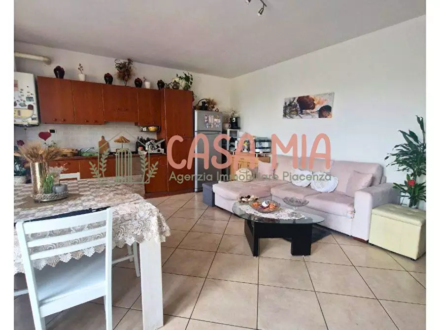 Immagine 4 di Appartamento in vendita  in VIA MOSCHINO a Agazzano