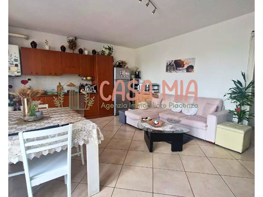 Immagine 5 di Appartamento in vendita  in VIA MOSCHINO a Agazzano