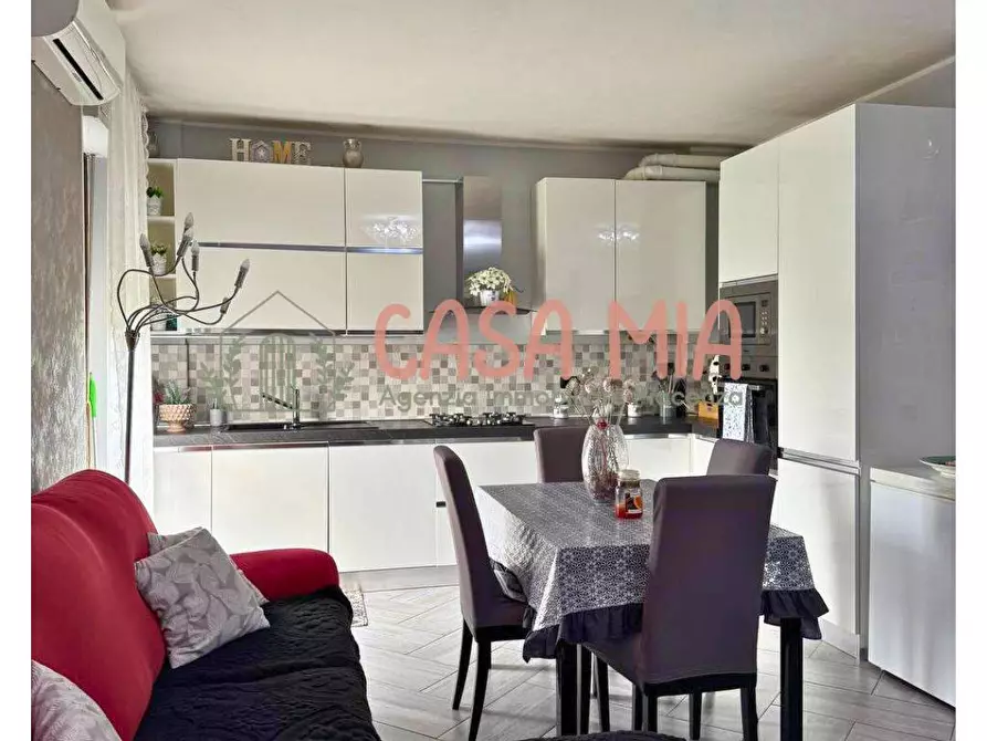 Immagine 10 di Appartamento in vendita  in via fulgosi a Agazzano