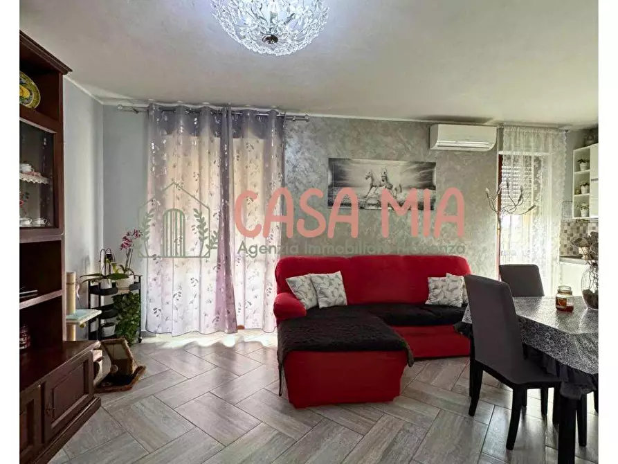 Immagine 12 di Appartamento in vendita  in via fulgosi a Agazzano