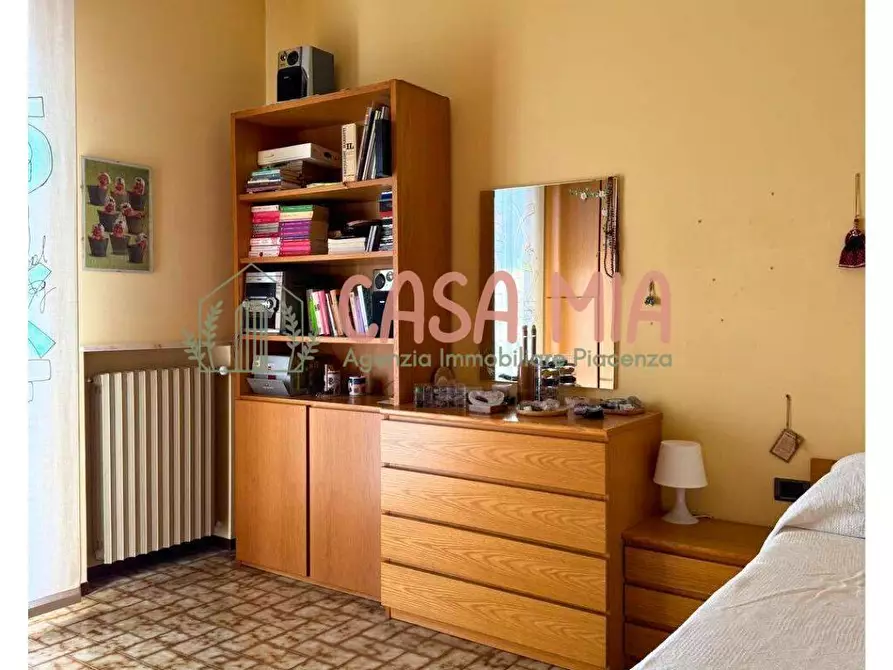 Immagine 34 di Villa in vendita  in Via De amicis a Agazzano