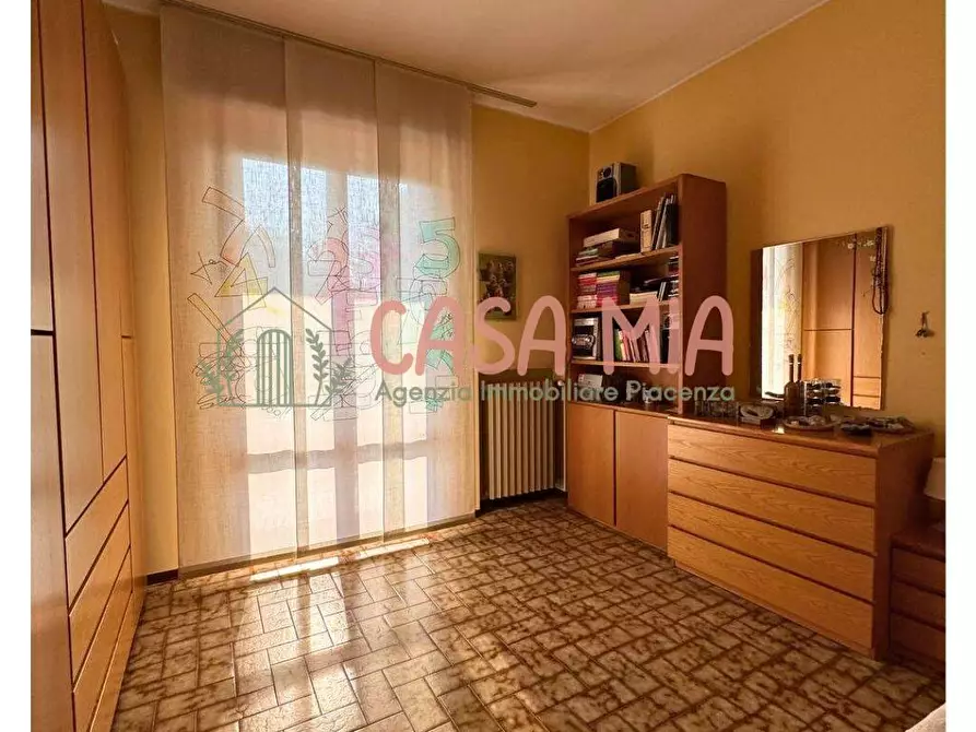 Immagine 36 di Villa in vendita  in Via De amicis a Agazzano