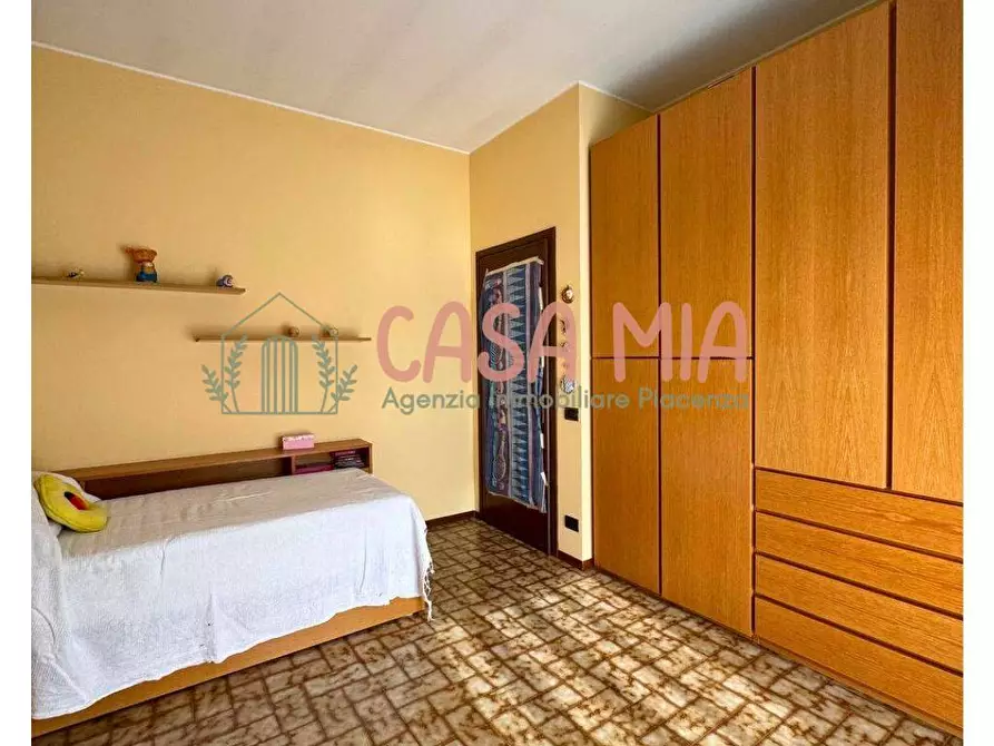 Immagine 40 di Villa in vendita  in Via De amicis a Agazzano