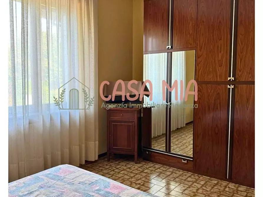 Immagine 41 di Villa in vendita  in Via De amicis a Agazzano