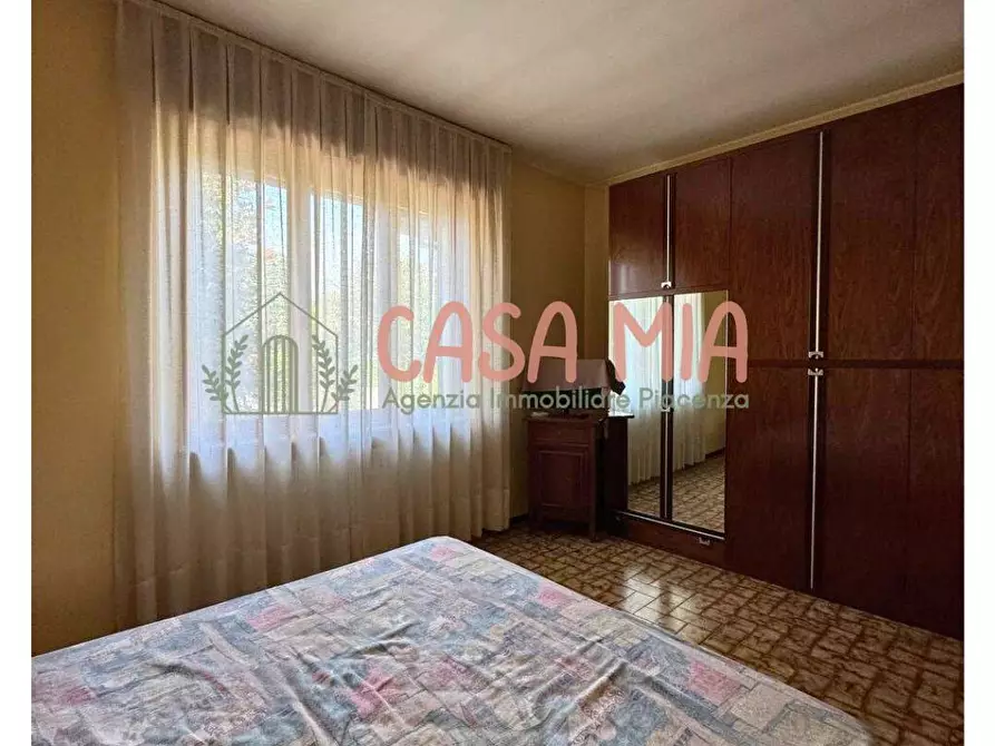 Immagine 43 di Villa in vendita  in Via De amicis a Agazzano