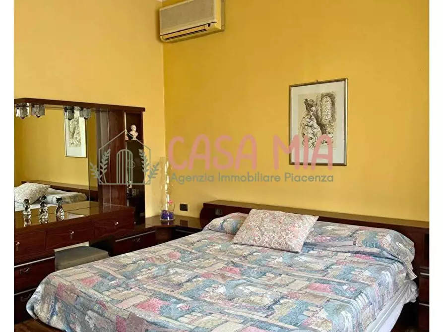 Immagine 45 di Villa in vendita  in Via De amicis a Agazzano