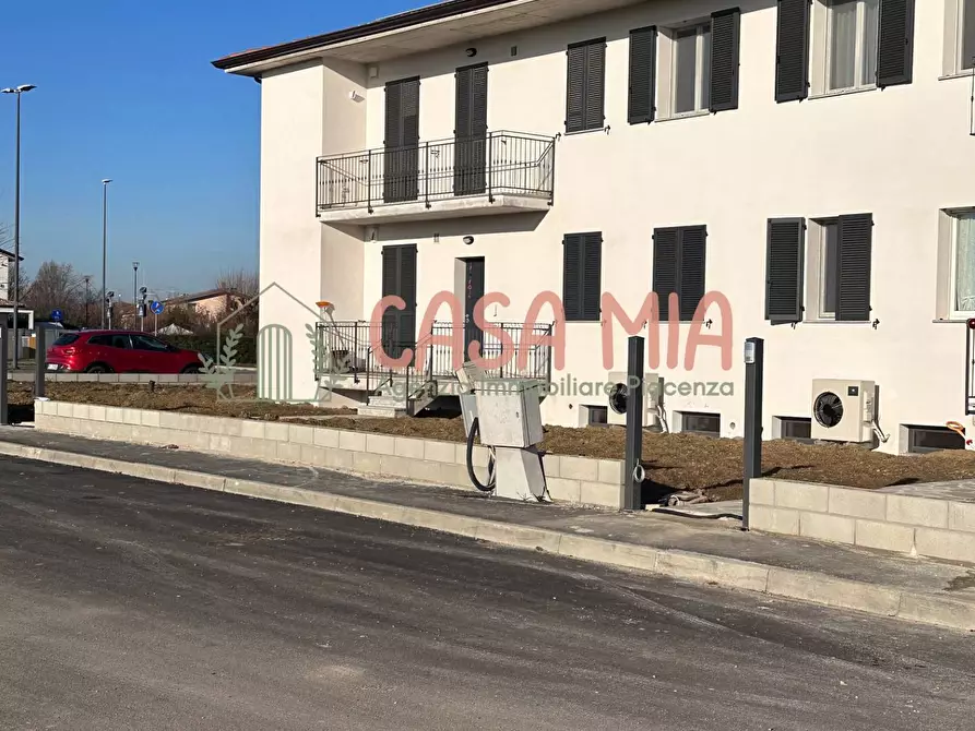 Immagine 1 di Appartamento in vendita  in Via Unità d'italia a Agazzano