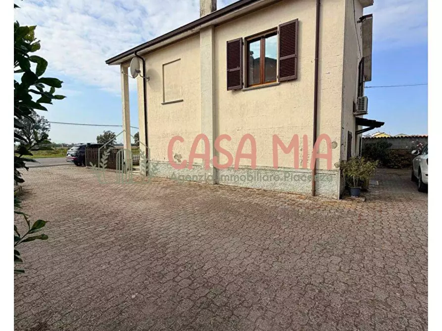 casa indipendente in vendita ad Agazzano