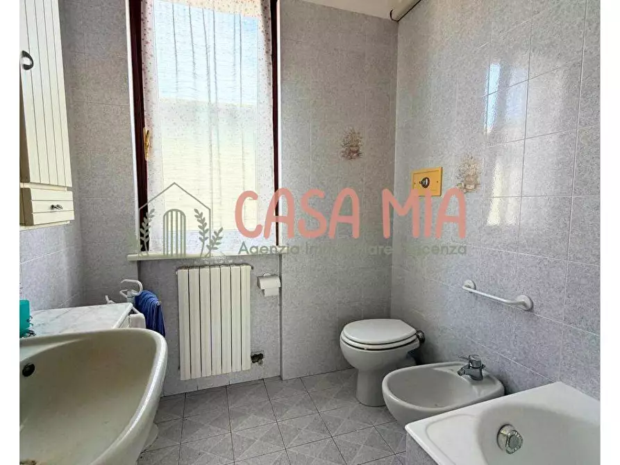 Immagine 37 di Casa indipendente in vendita  in località zerbione 5 a Agazzano