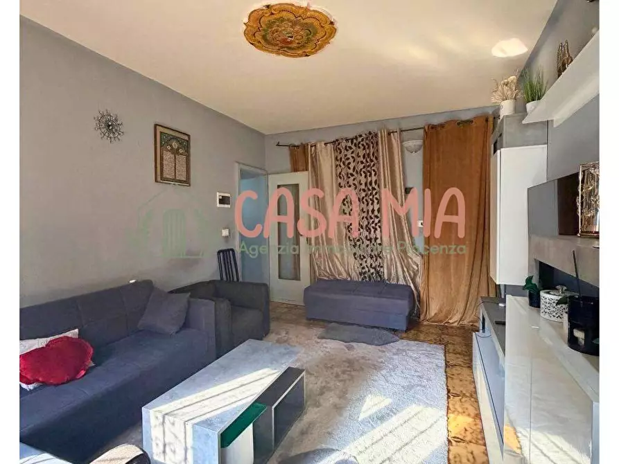 Immagine 10 di Casa semindipendente in vendita  in Via contorno a Agazzano