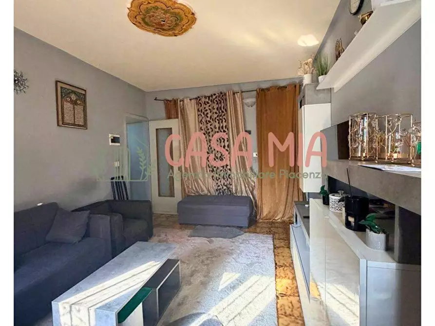 Immagine 11 di Casa semindipendente in vendita  in Via contorno a Agazzano