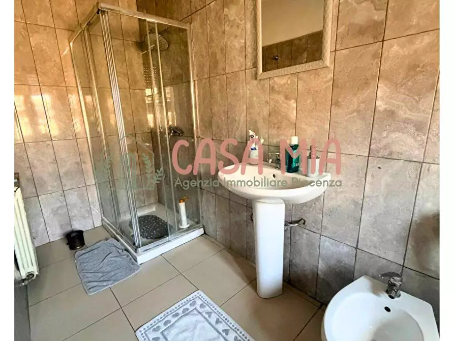 Immagine 30 di Casa semindipendente in vendita  in Via contorno a Agazzano