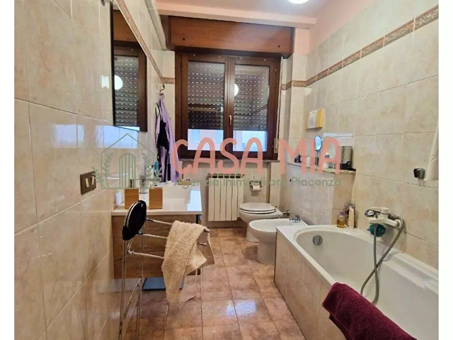 Immagine 28 di Appartamento in vendita  in VIA EMILIA PAVESE a Piacenza