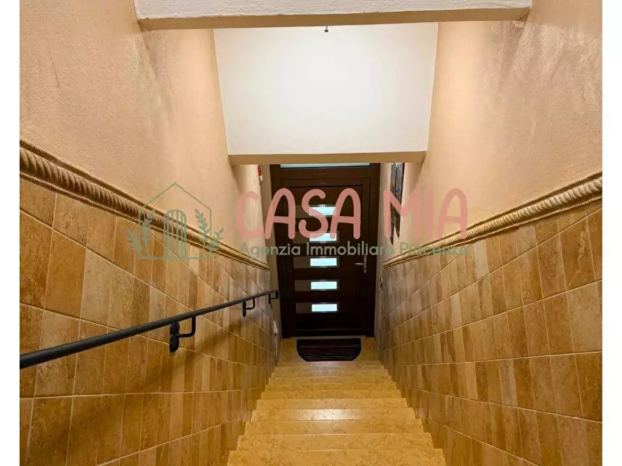 Immagine 3 di Appartamento in vendita  in via IV novembre a Agazzano