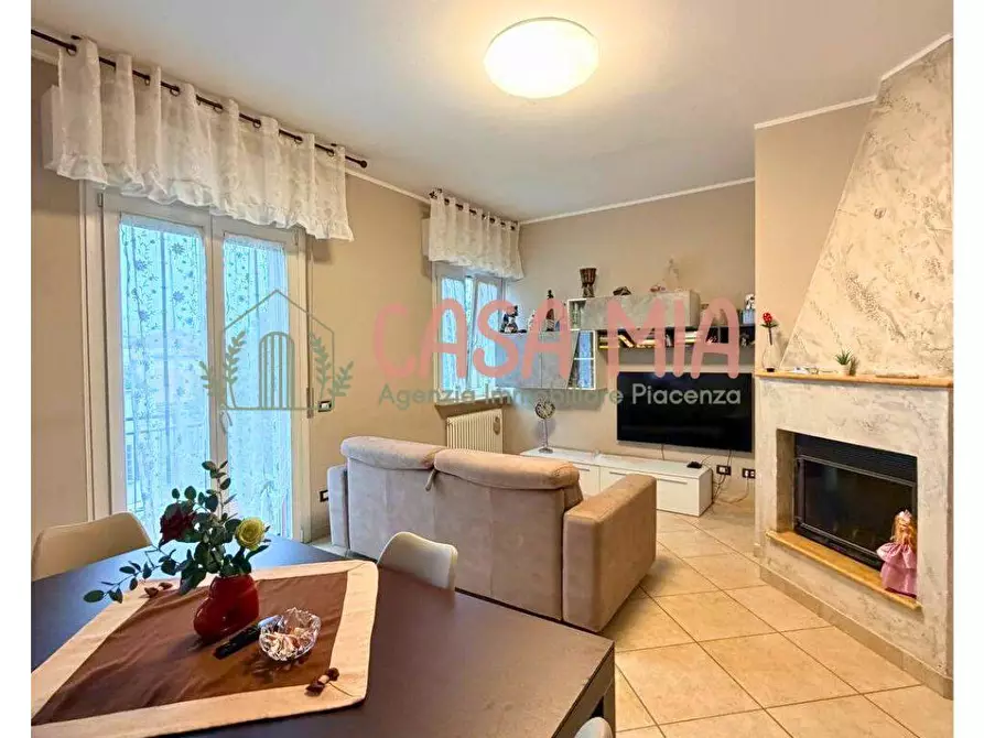 Immagine 5 di Appartamento in vendita  in via IV novembre a Agazzano