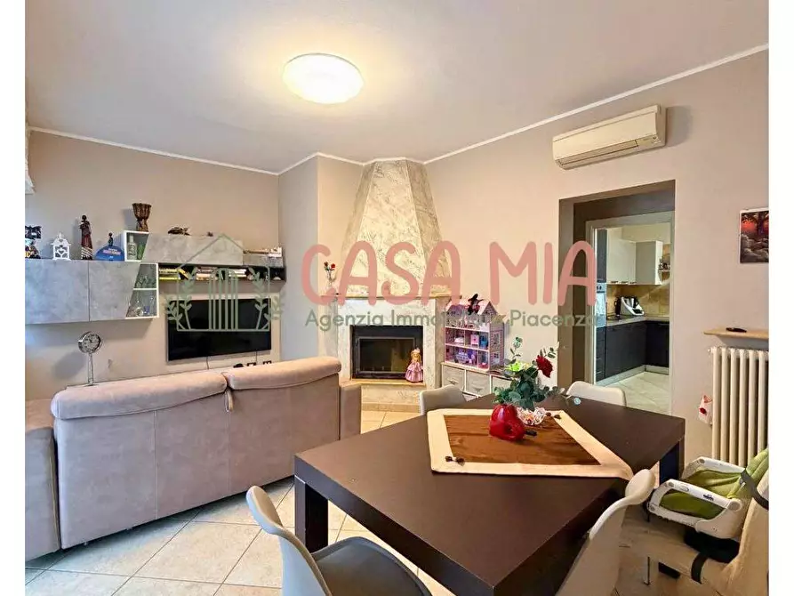 Immagine 11 di Appartamento in vendita  in via IV novembre a Agazzano