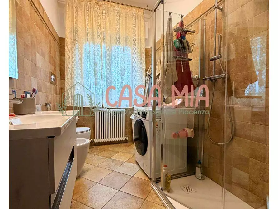 Immagine 31 di Appartamento in vendita  in via IV novembre a Agazzano