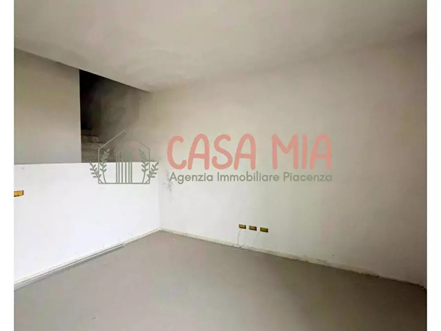 Immagine 9 di Villetta a schiera in vendita  in Via deledda a Piacenza