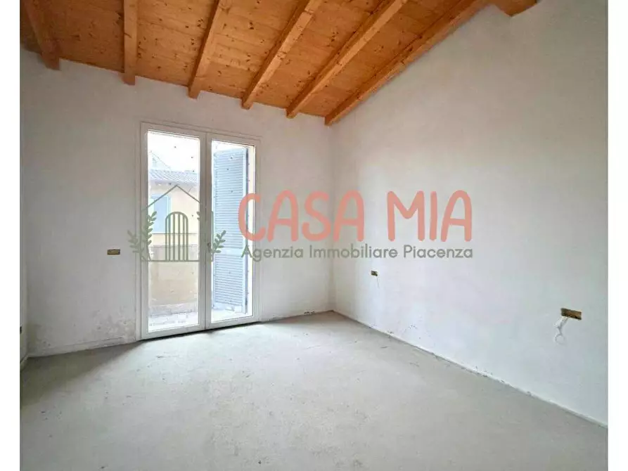 Immagine 17 di Villetta a schiera in vendita  in Via deledda a Piacenza