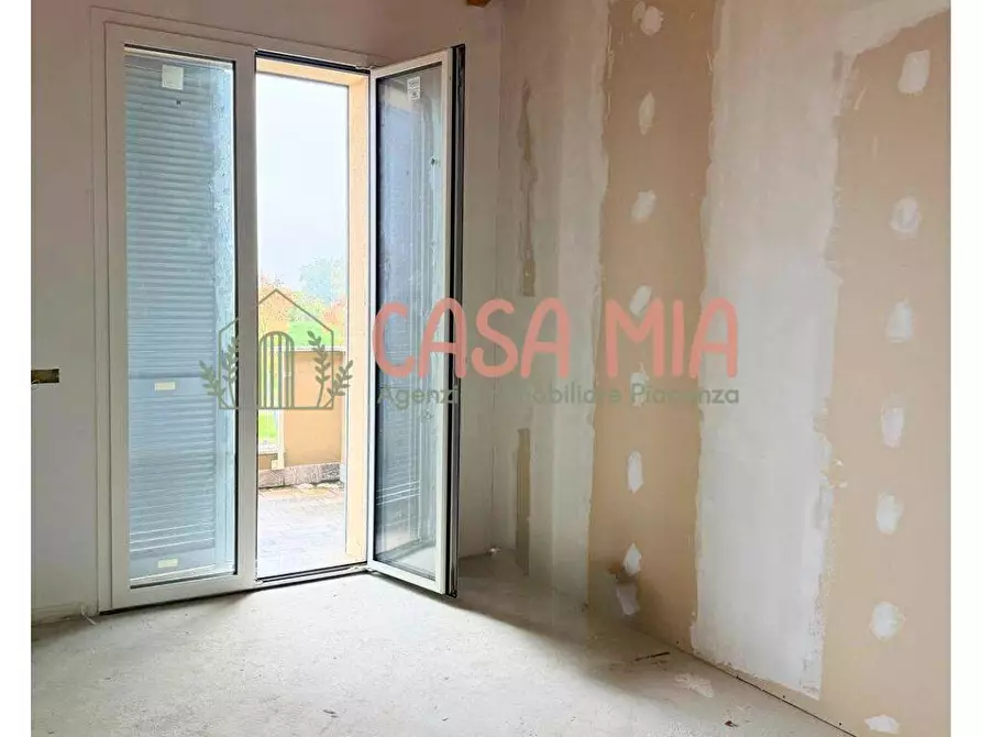 Immagine 21 di Villetta a schiera in vendita  in Via deledda a Piacenza