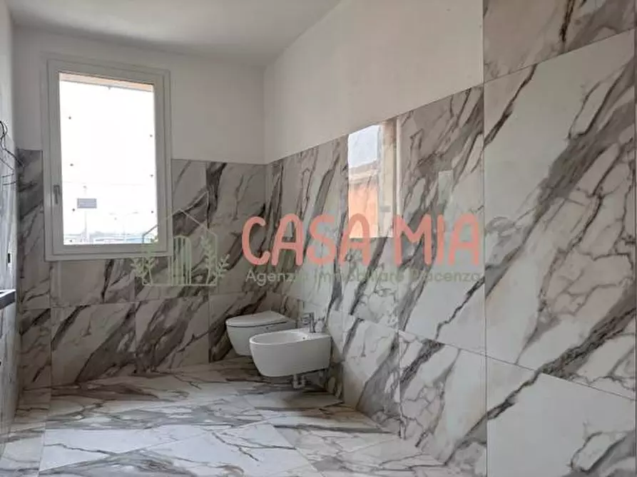 Immagine 13 di Appartamento in vendita  in mozart a Agazzano