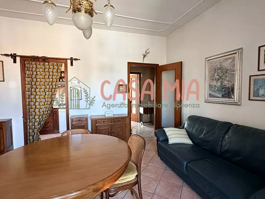 Immagine 3 di Villa in vendita  in via curiel a Agazzano