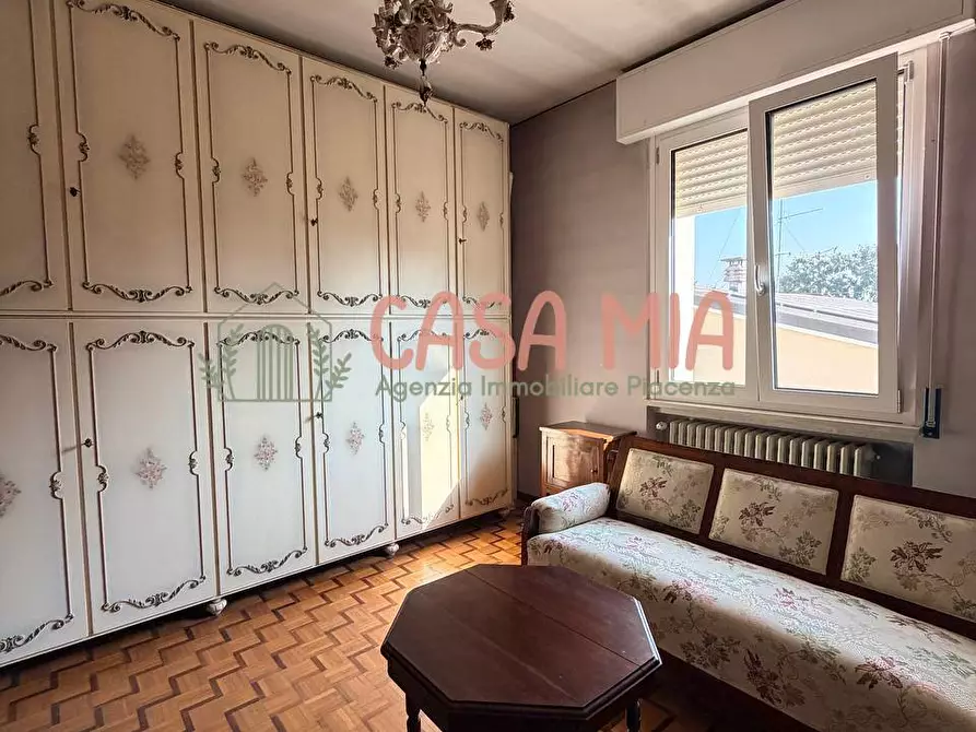 Immagine 5 di Villa in vendita  in via curiel a Agazzano