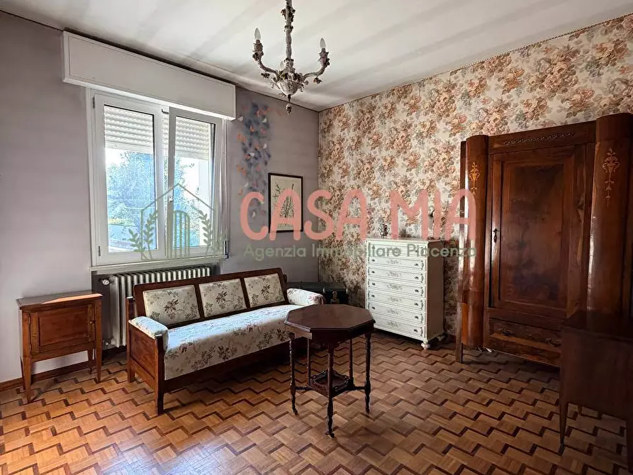 Immagine 10 di Villa in vendita  in via curiel a Agazzano