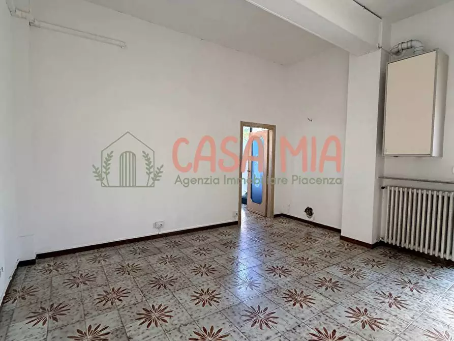 Immagine 19 di Villa in vendita  in via curiel a Agazzano