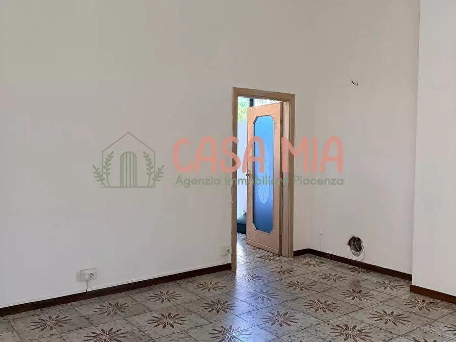 Immagine 21 di Villa in vendita  in via curiel a Agazzano