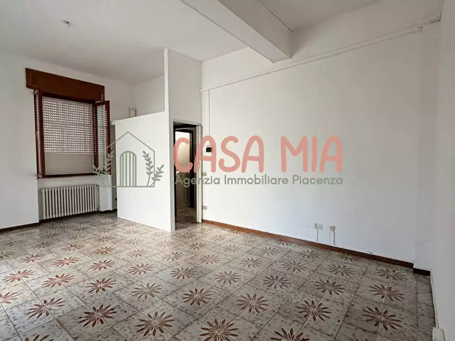 Immagine 28 di Villa in vendita  in via curiel a Agazzano