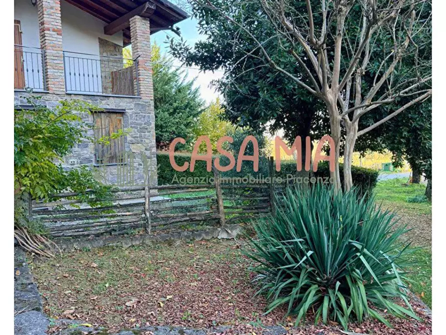 Immagine 2 di Casa semindipendente in vendita  in località Bozzola a Agazzano