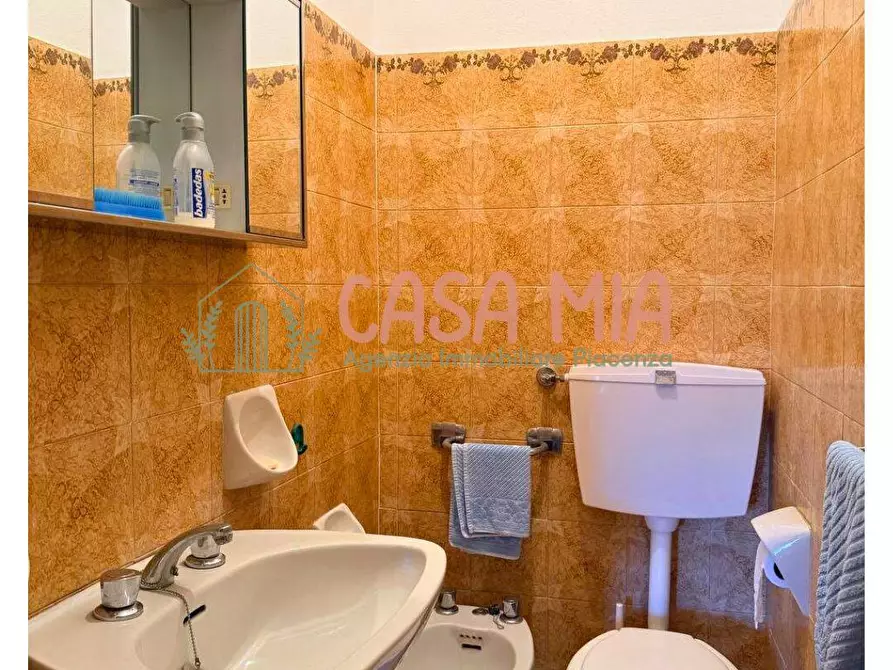 Immagine 20 di Casa semindipendente in vendita  in località Bozzola a Agazzano